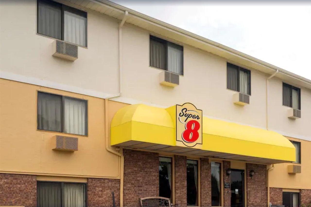 Super 8 By Wyndham Omaha Ne Hotel Exterior foto